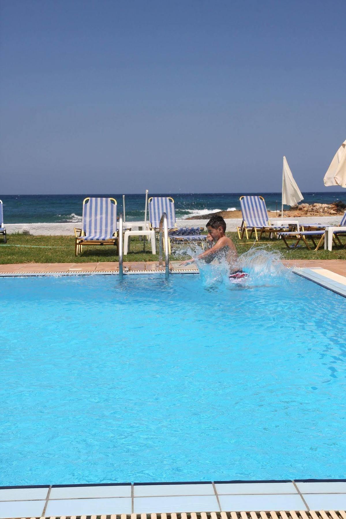 Silver Sun Studios & Apartments Malia Dış mekan fotoğraf